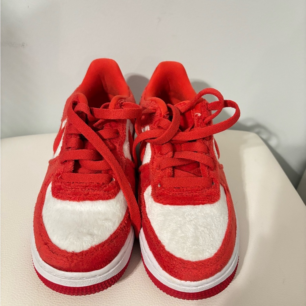 Sold ‼️ Red and White Nike Air Max Kids Girls Size 3Y - Picture 5 of 8